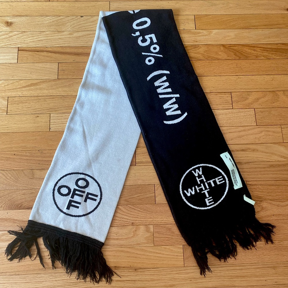 Off-White Temperature Scarf designed by Virgil Abloh - Great condition